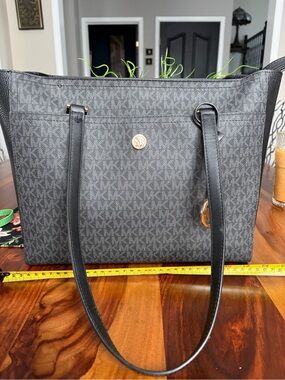 Michael Kors Gray and Black MK Signature Tote Back to school or work 💼